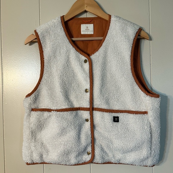 ROARK Bandit Reversible Vest
Size small - Picture 4 of 12